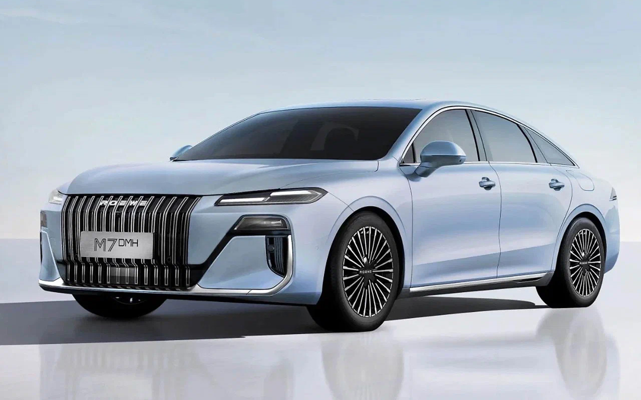 Autonews: Подходящий по формату бизнес-седан есть у подконтрольной концерну SAIC марки Roewe &mdash; вот этот M7, представленный рынку Китая в 2025 году