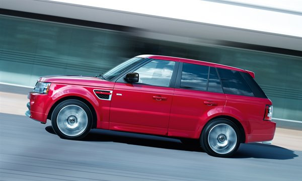 На мотор-шоу в Нью-Йорке покажут две спецверсии Range Rover Sport