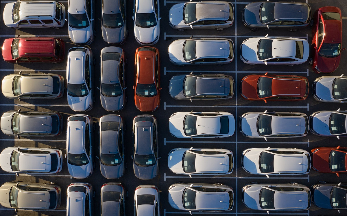 АвтоВАЗ приостановит производство Lada Granta. Неделя начнется с простоя