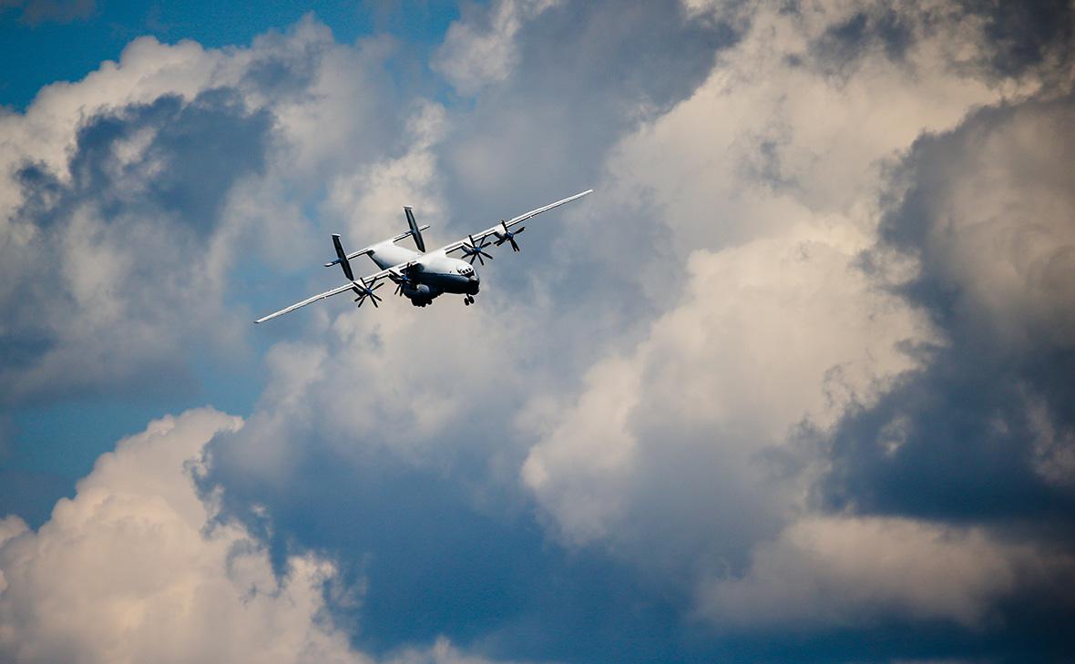 Самолет Ан-22