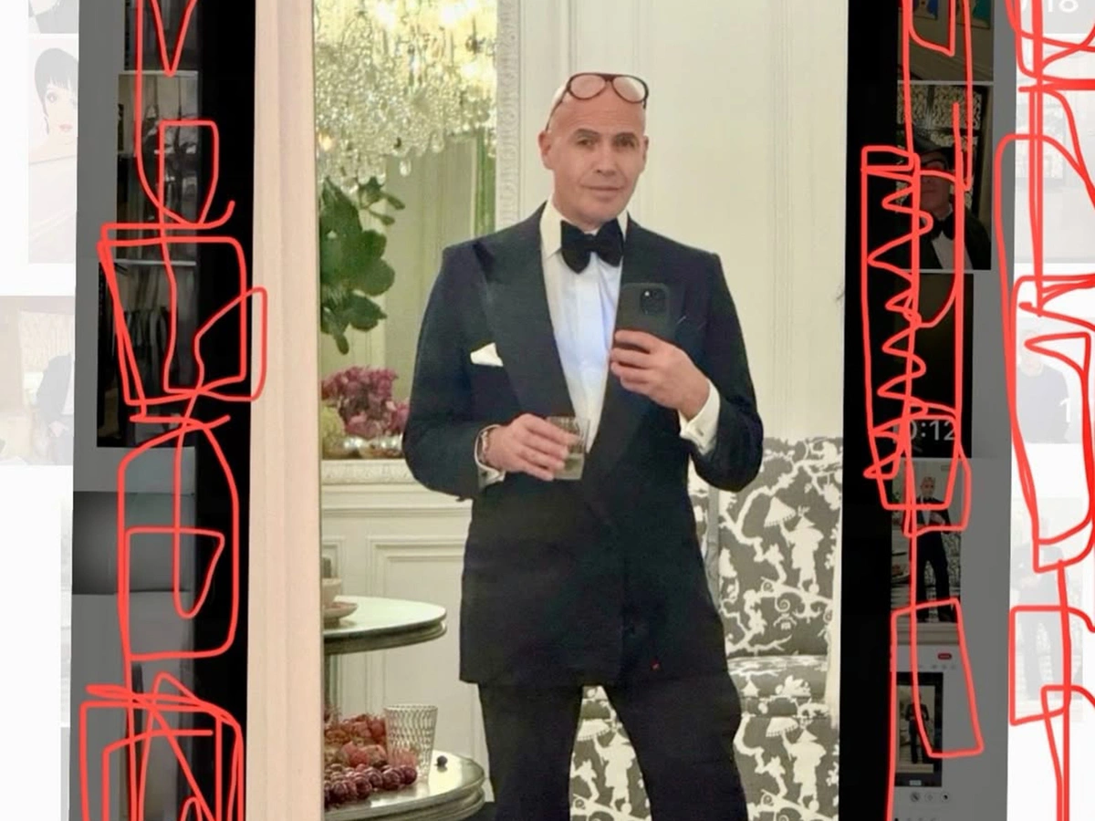 Что в бокалах у звезд: новогодние напитки знаменитостей