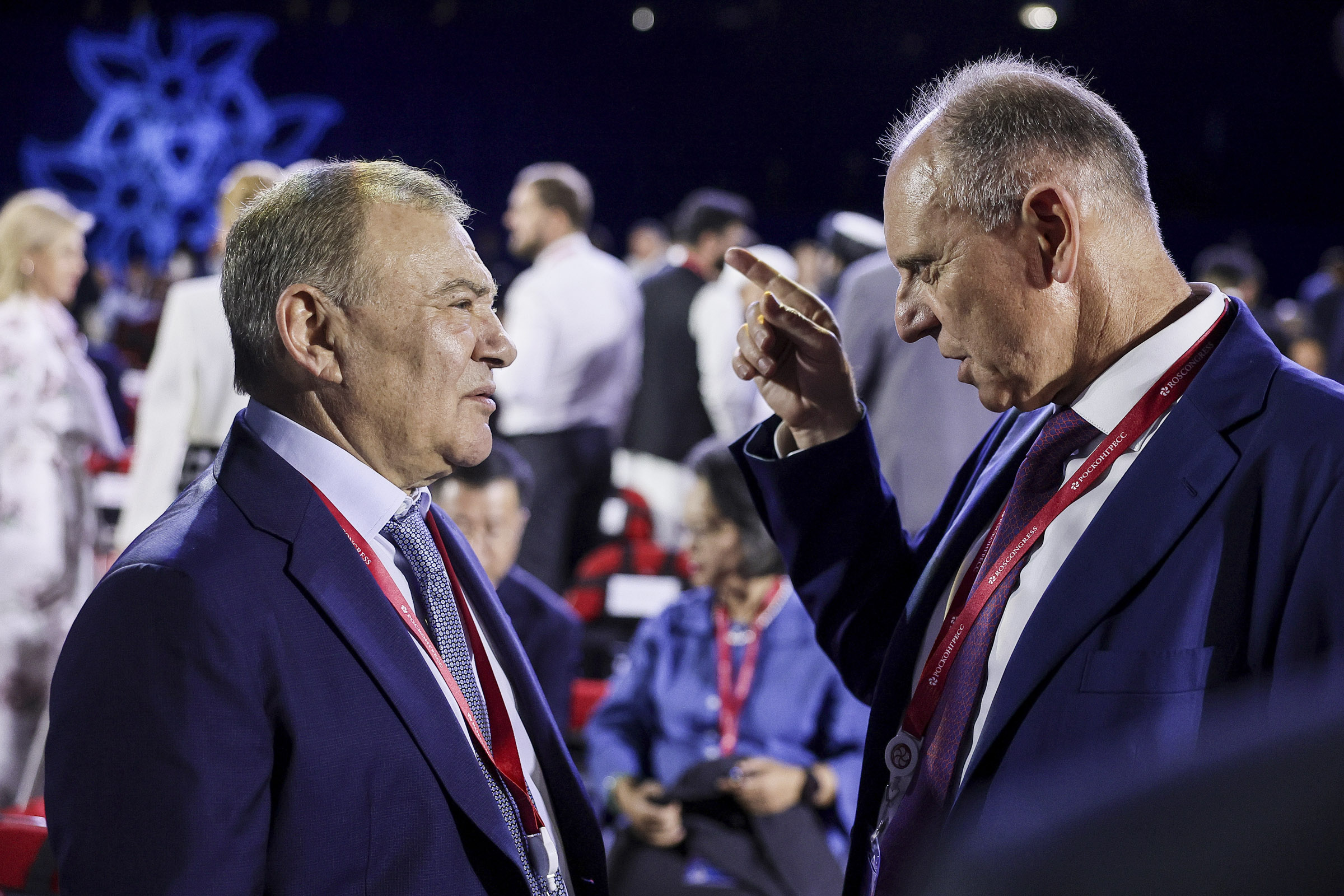 Аркадий Ротенберг и президент Регионального объединения работодателей &laquo;Свердловский областной Союз промышленников и предпринимателей&raquo; Дмитрий Пумпянский.