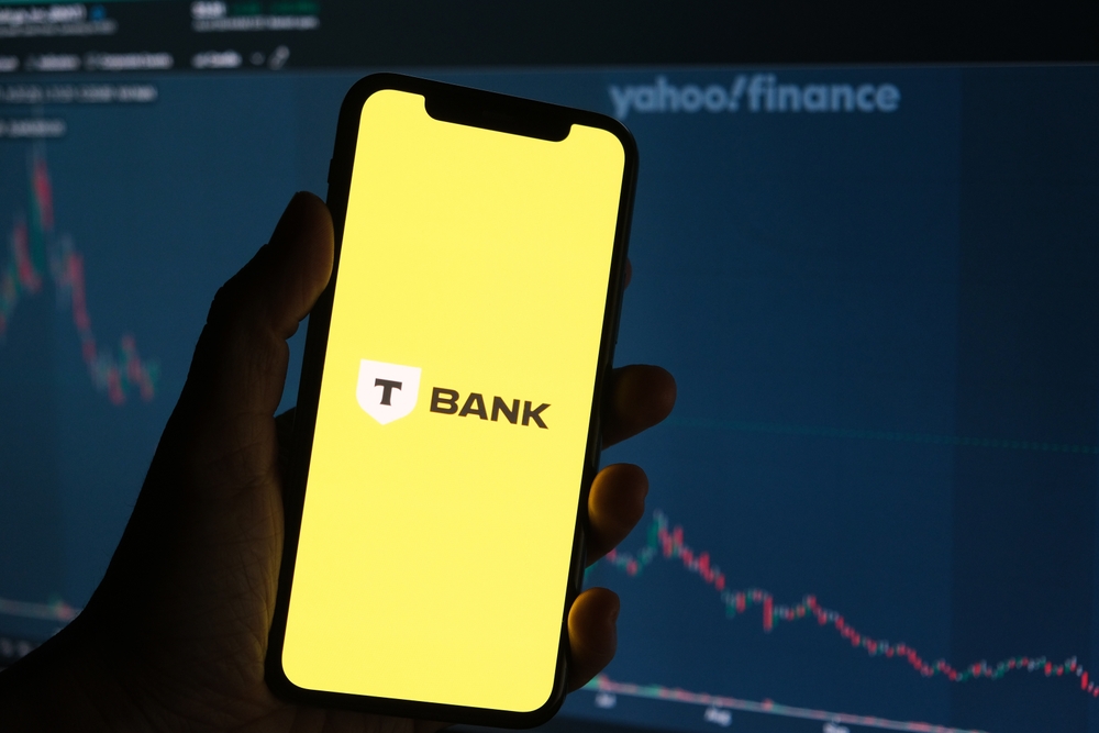 15 сентября Т-банк запустил сервис T-Pay для бесконтактной оплаты через iPhone