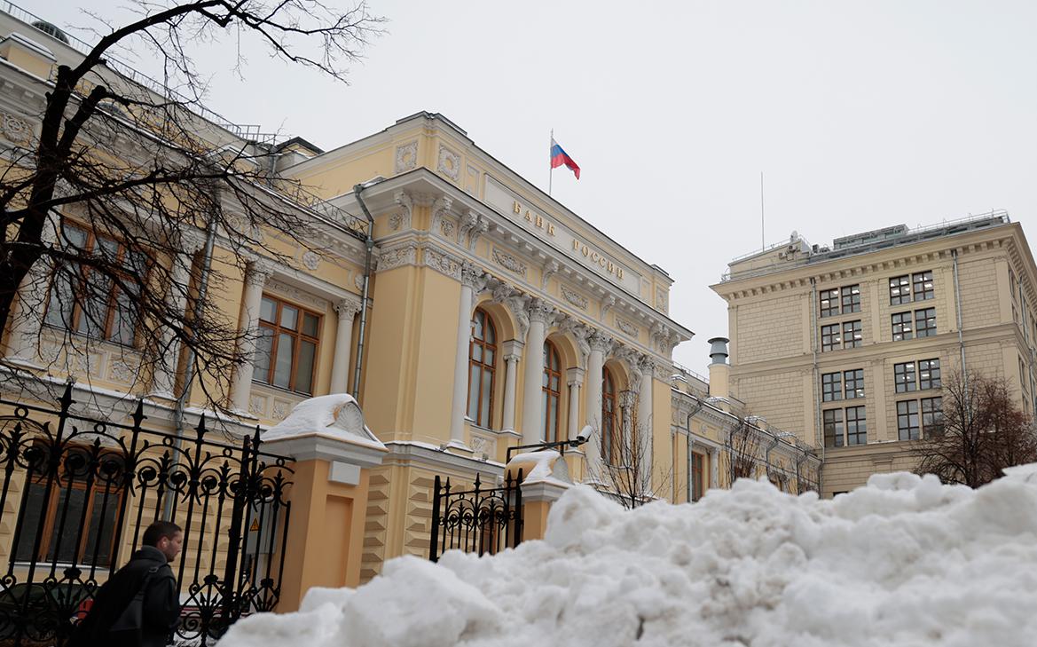 ЦБ назвал инфляцию в прошлом году рекордно низкой за пять лет