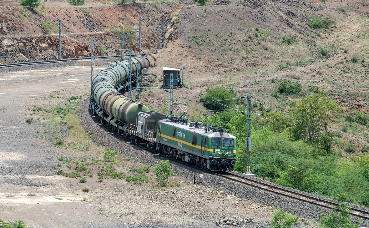 Dinesh Hukmani / Shutterstock