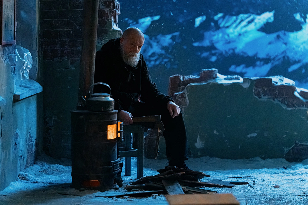 Фото со съемок фильма «Вершина»