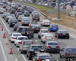 В Москве сильно затруднено движение автотранспорта