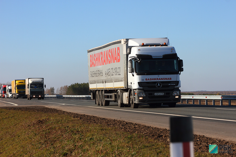 ФСБ пресекло вывоз за пределы РФ 5 тонн куриной кожи из Набережных Челнов