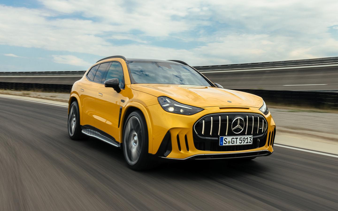 AMG представил кроссовер GT с персональным тренером и искусственным V8