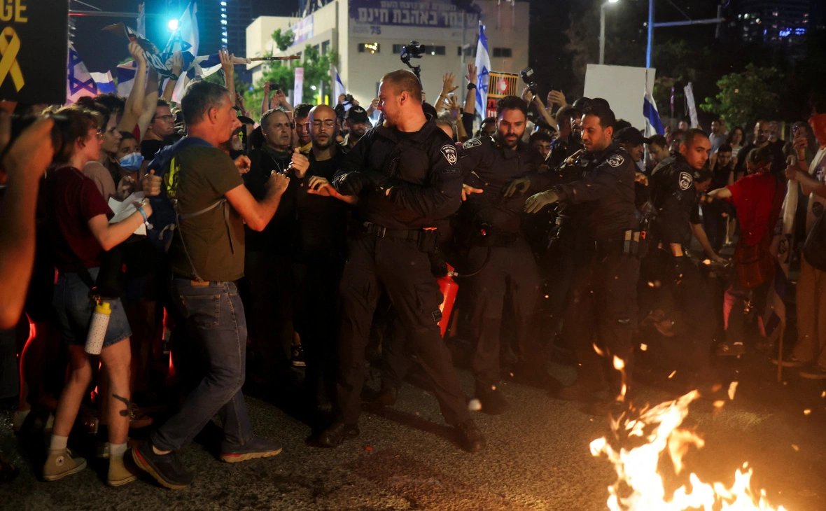 Marko Djurica / Reuters