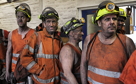 Горняки шахты ​&laquo;Келлингли&raquo; в&nbsp;последний рабочий день 18 декабря 2015 года