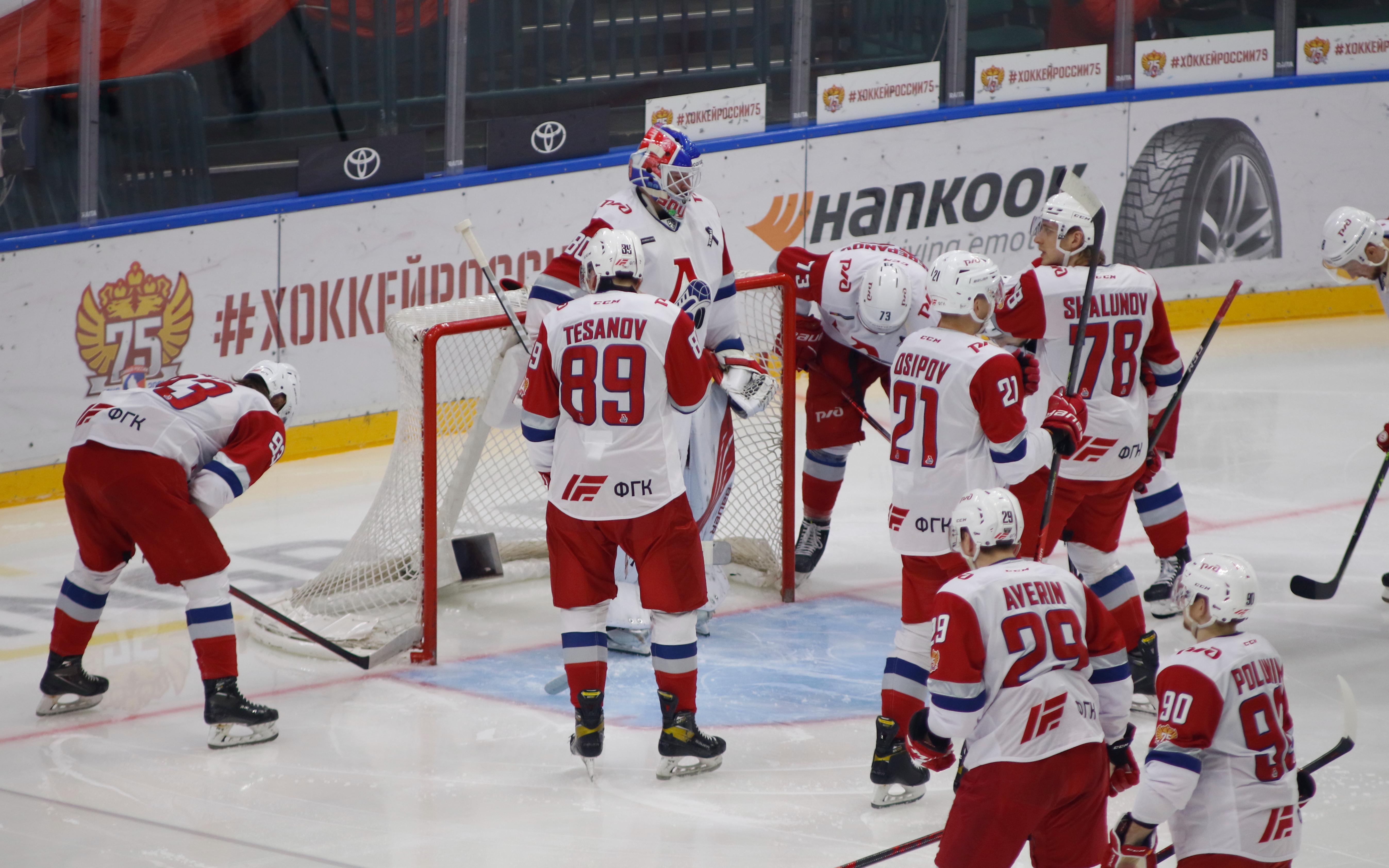 «Локомотив» победил и поднялся на третье место в Западной конференции КХЛ