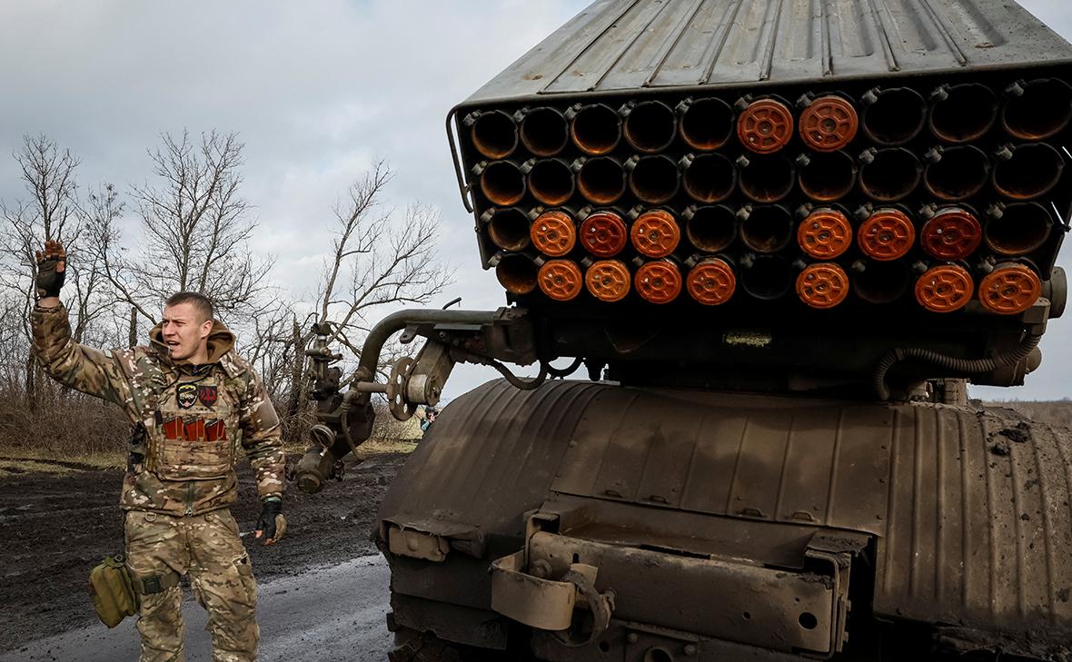 FT узнала об угрозе задержки поставок оружия на Украину из-за Германии"/>














