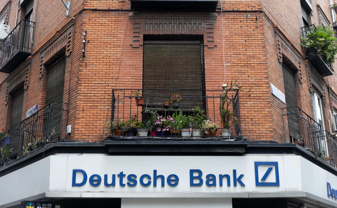 Eduardo Parra / Keystone Press Agency / Reuters