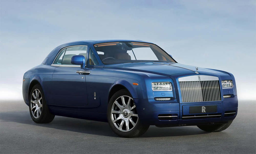 Rolls-Royce представил фейслифтинговую версию Phantom