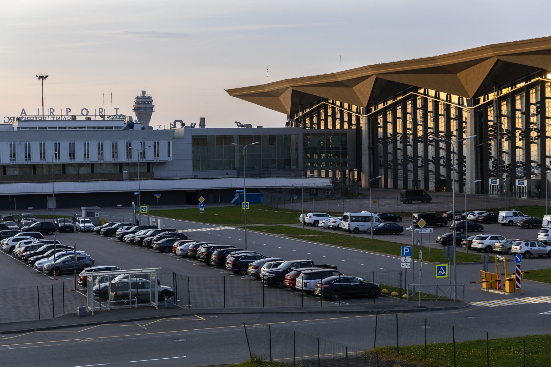 Против аэропорта Пулково возбудили дело из-за цен на парковку — РБК