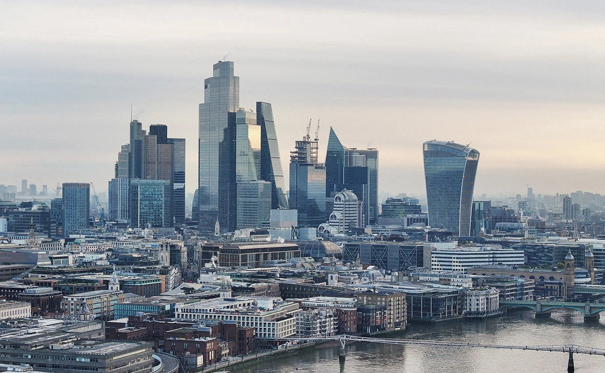 Yann Tessier / Reuters