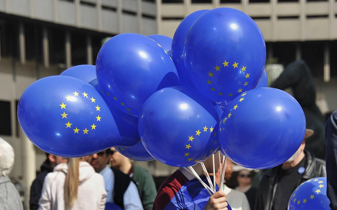 Большинство жителей ЕС одобрили идею мирных переговоров России и Украины