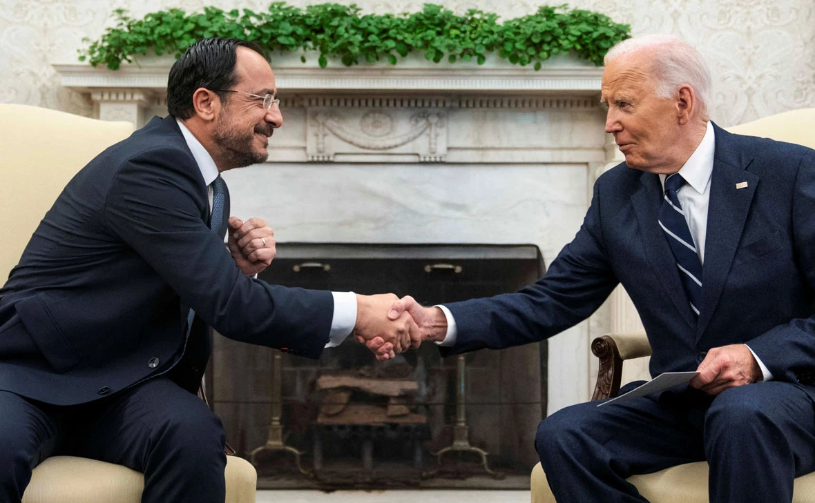 Nathan Howard / Reuters