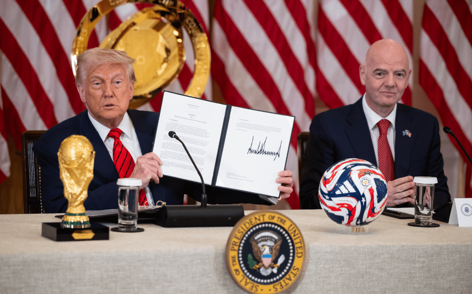 Трамп заявил главе ФИФА, что не знал о дисквалификации сборной России