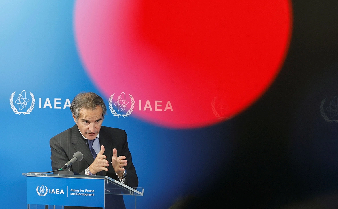 Lisa Leutner / Reuters