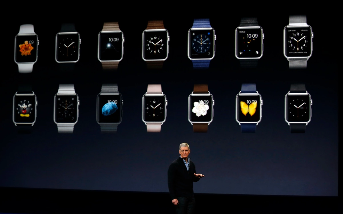 Тим Кук во время премьеры первых Apple Watch в марте 2015 года