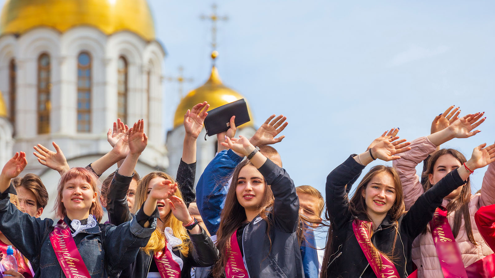 Россияне описали идеальный выпускной. Каким он должен быть