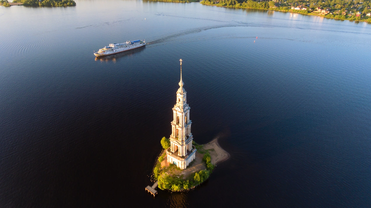 Триллион за лето: почему туристический рынок России бьет рекорды
