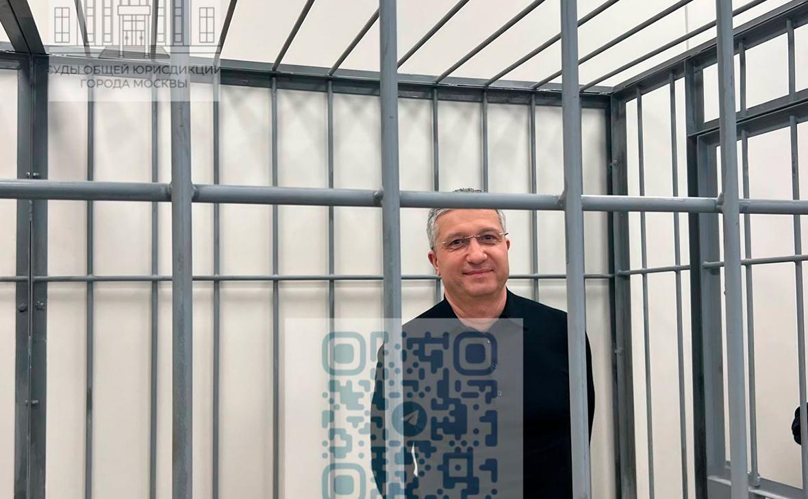 Тимур Иванов