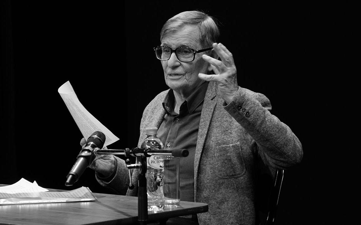 Умер театровед и эксперт по Шекспиру Алексей Бартошевич