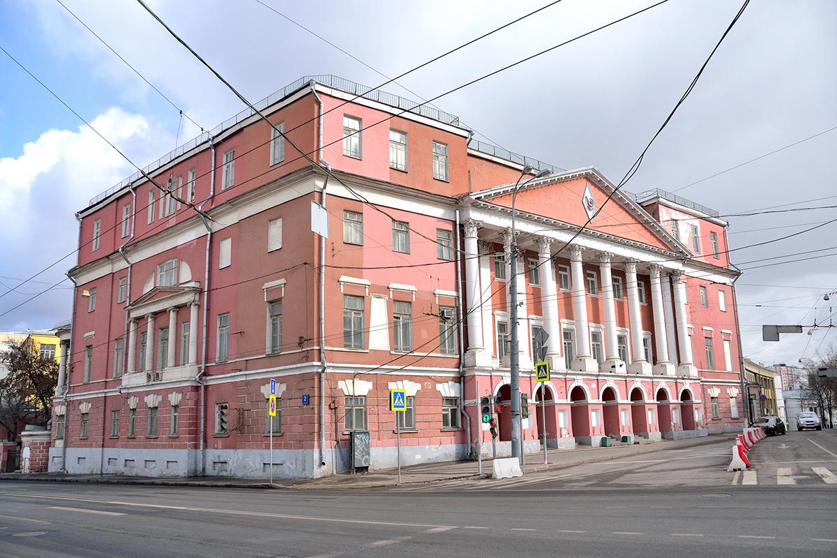 «Дом.РФ» за ₽610,6 млн выставил на торги усадьбу XVIII века в Москве