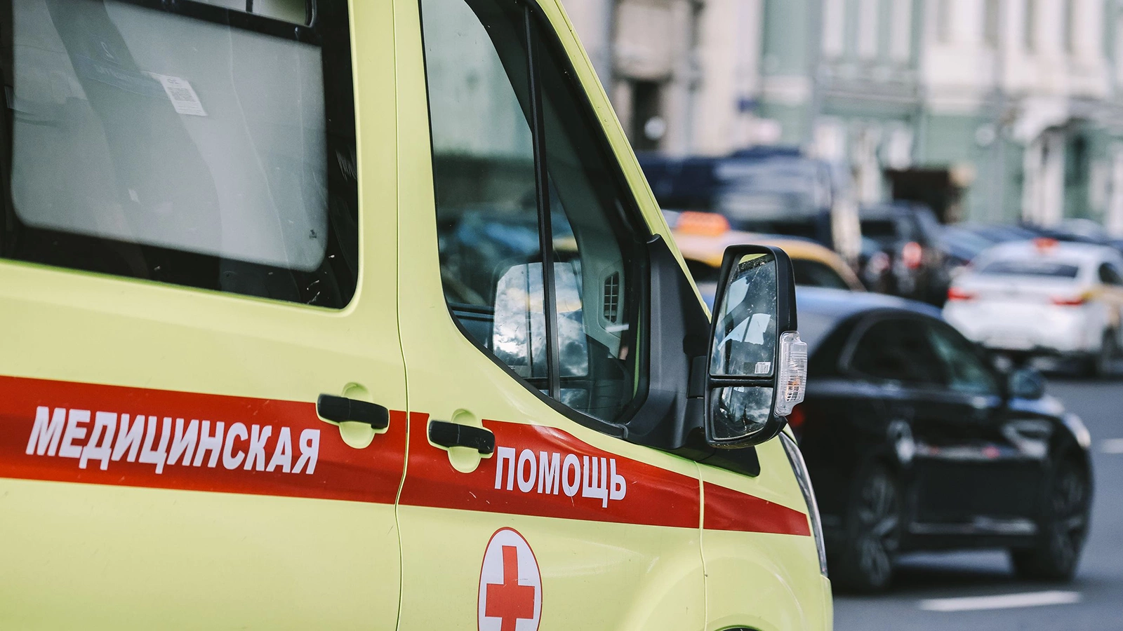 В Москве спасли ребенка, который несколько дней ел диван. Что с ним