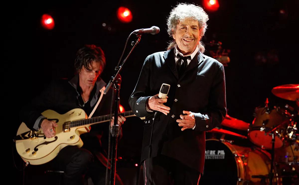 Обвинившая Боба Дилана в сексуальном насилии американка отозвала иск