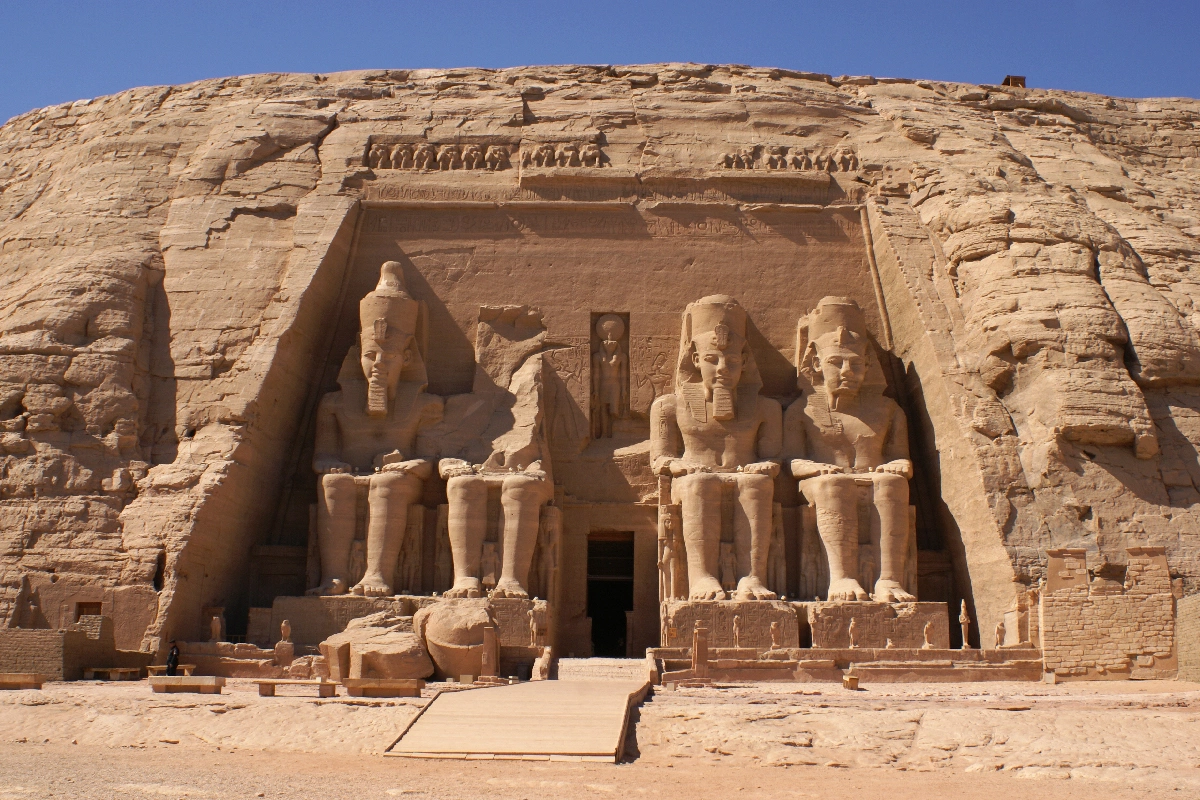 <p>Храм Рамсеса II в Абу-Симбеле</p>