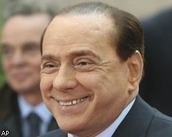 С.Берлускони перенес операцию на челюсти