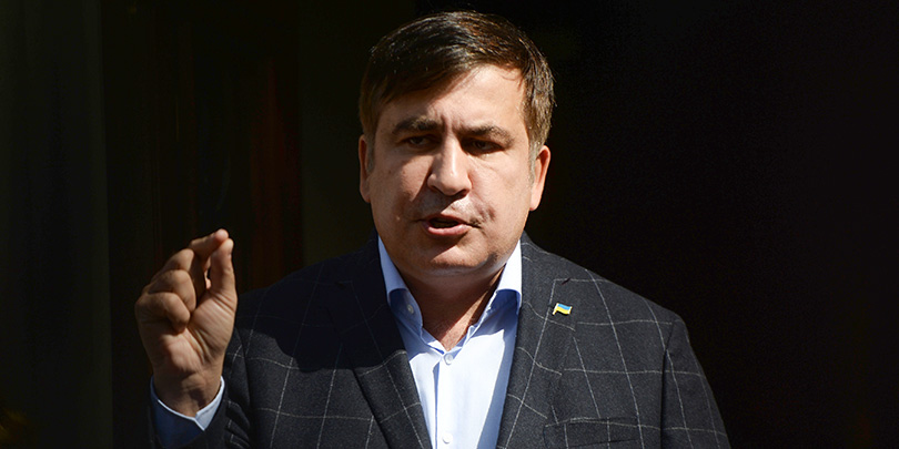 Саакашвили пообещал не устраивать новую революцию на Украине