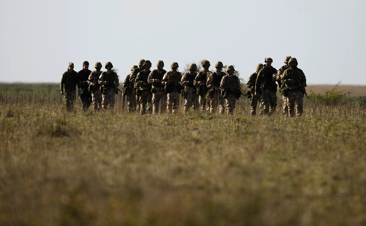 Leon Neal / Getty Images
