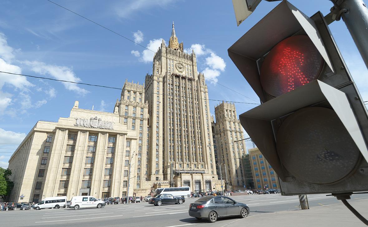 МИД России рассказал об ответе на санкции ЕС за вмешательство в выборы