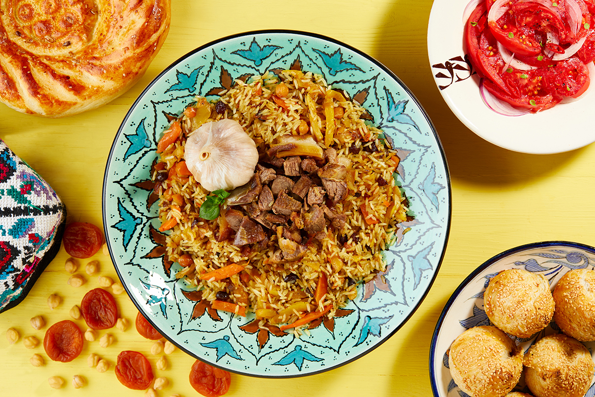 В Бухаре, Хорезме, Самарканде и даже Фергане плов готовят из говядины, в Ташкенте, Кашкадарье или Сурхандарье — из баранины