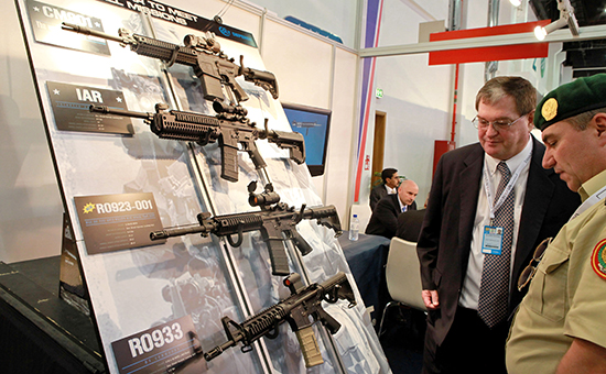 Оружейный стенд компании Colt Defense на международной оборонной выставке IDEX&nbsp;в Абу-Даби. Архивное фото