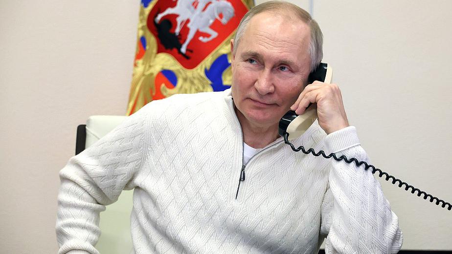 Путин созвонился с семилетним мальчиком с «Елки желаний»