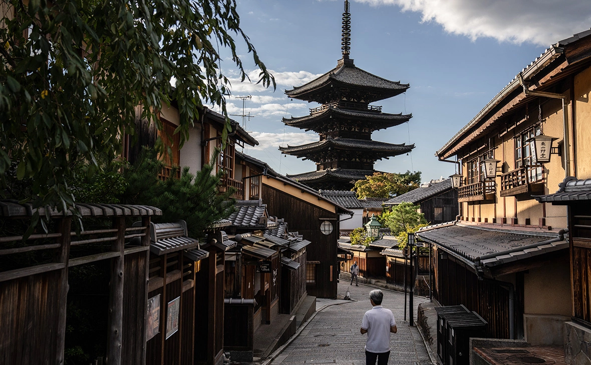 Carl Court / Getty Images