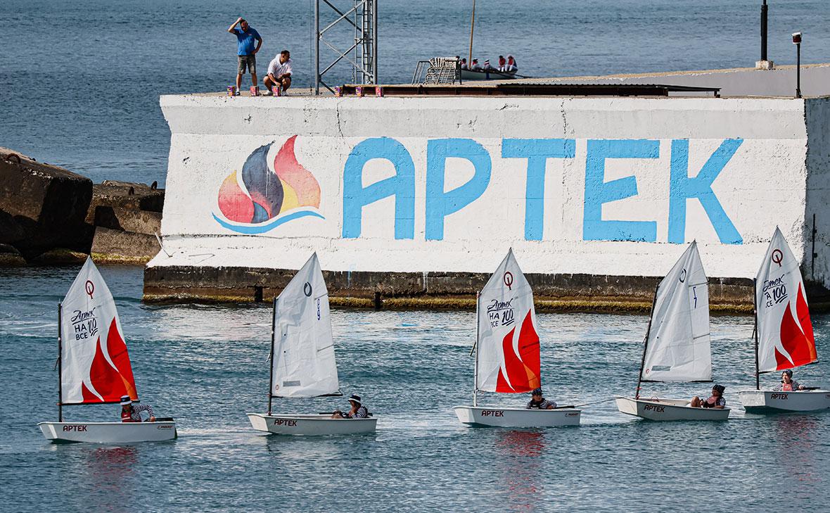 Из лагеря «Артек» в Крыму вывезли всех детей