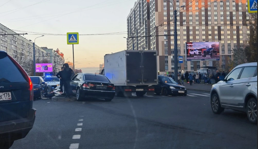 vk.ru / ДТП и ЧП Санкт-Петербург