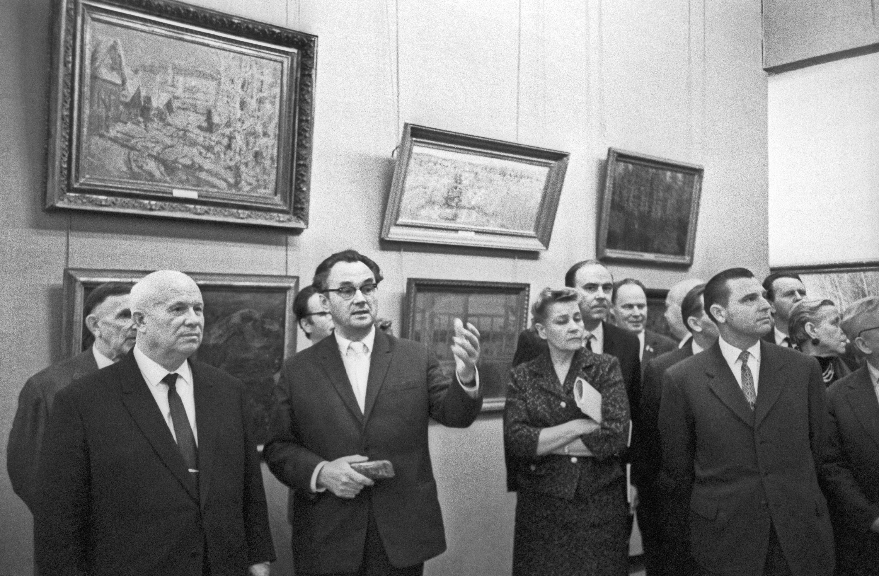 Никита Хрущев на выставке в Манеже, 1962 г.