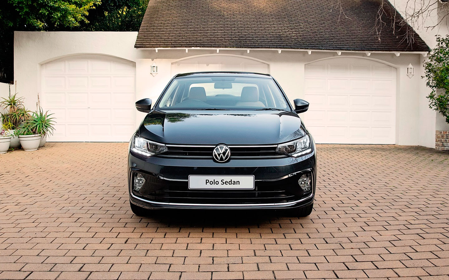 Volkswagen представил новый Polo Sedan