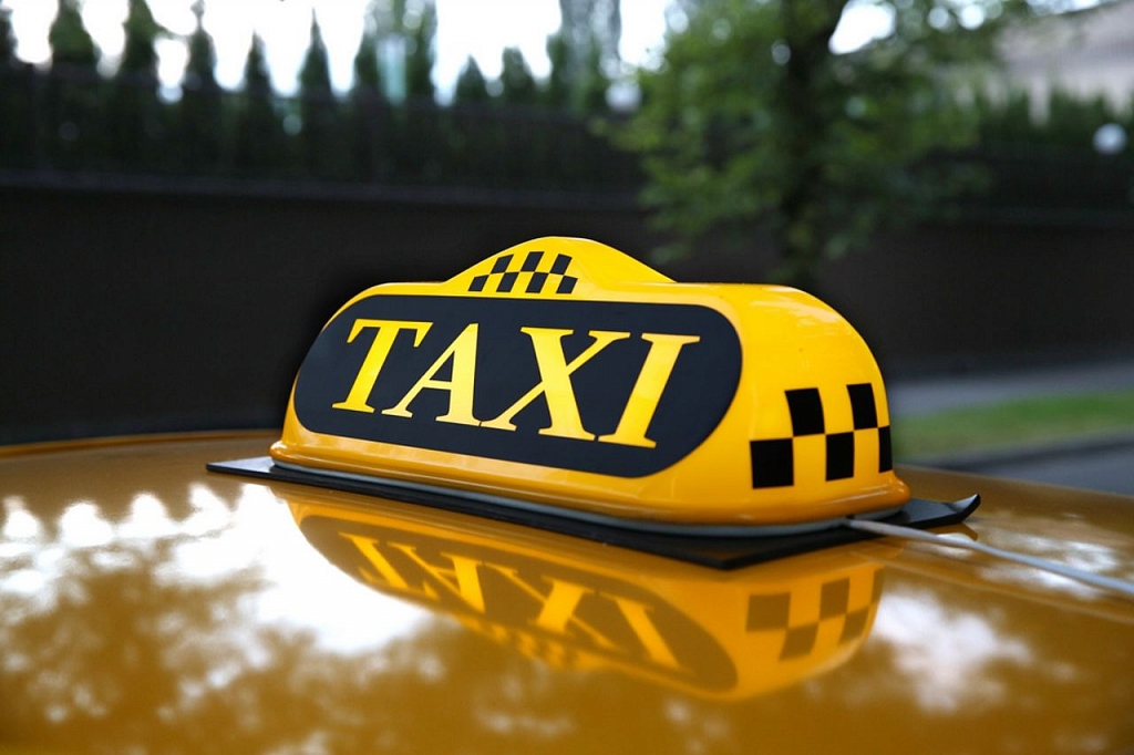 Пермский аэропорт делает новые попытки в поиске официального такси
