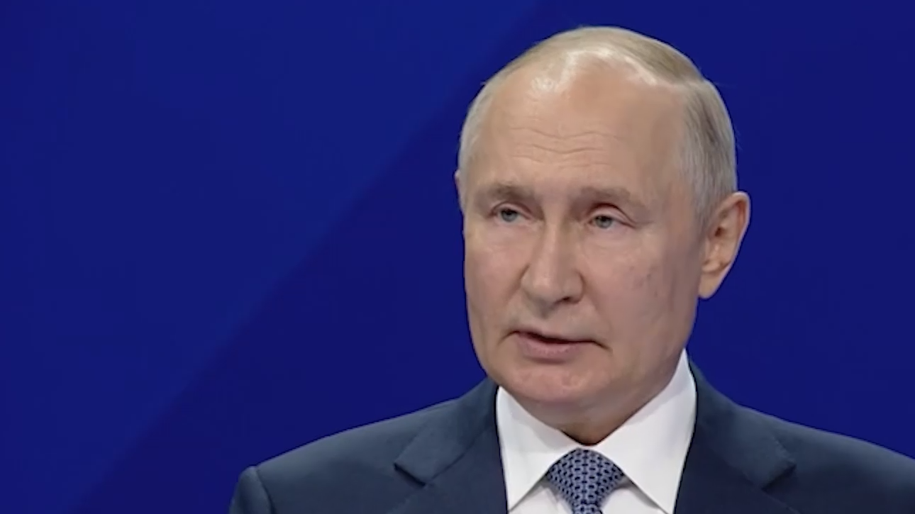 Путин заявил о неизбежности создания многополярного мира