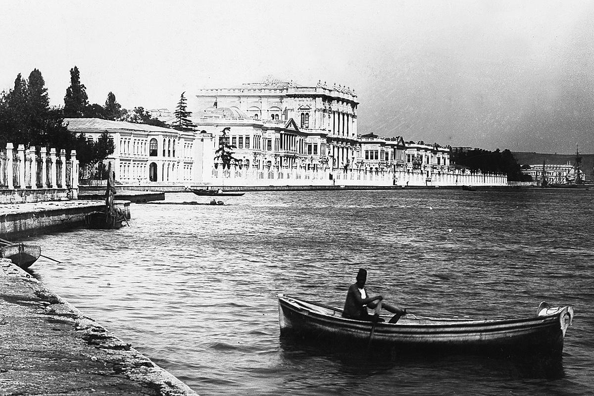 Дворец османских султанов Долмабахче, 1900-е годы