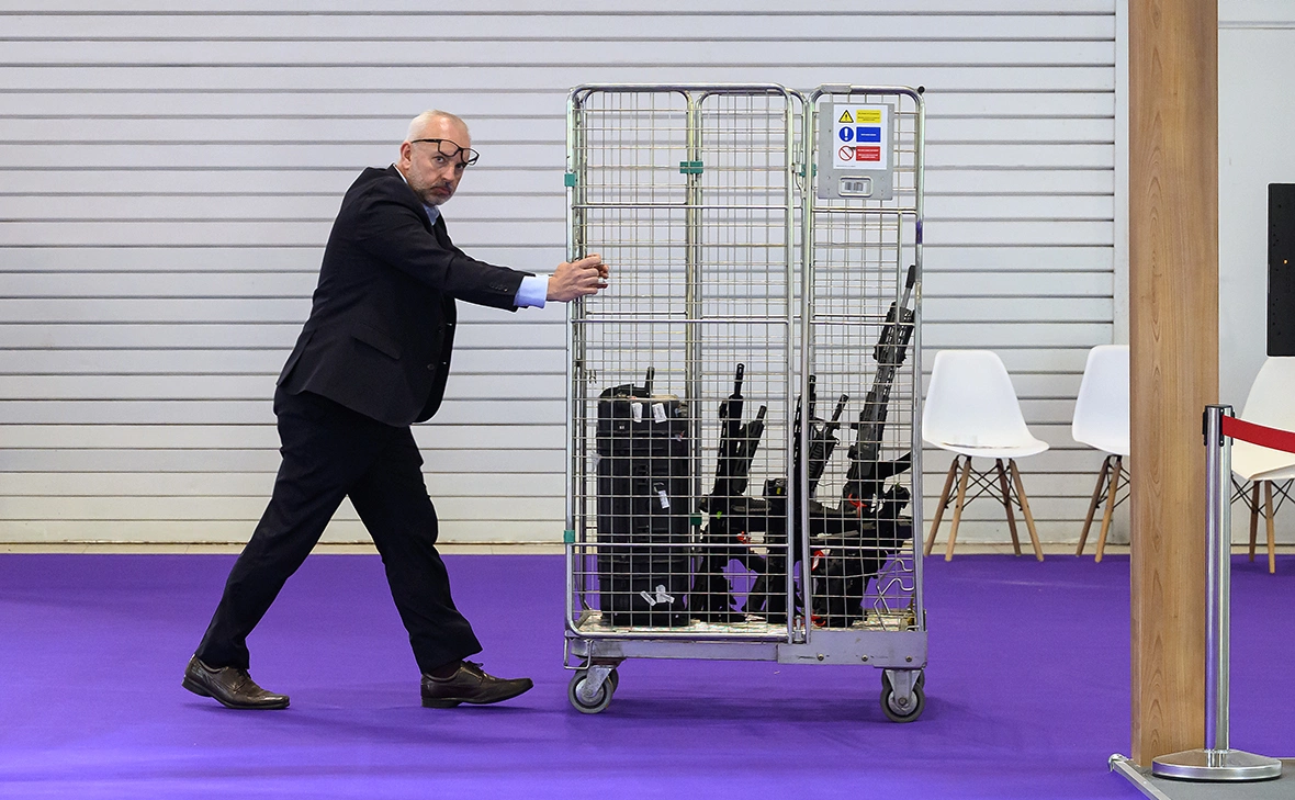 Leon Neal / Getty Images